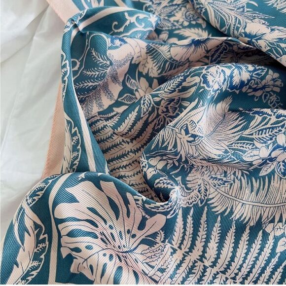 Pink and Blue Silky Scarf - Picture 3 of 3